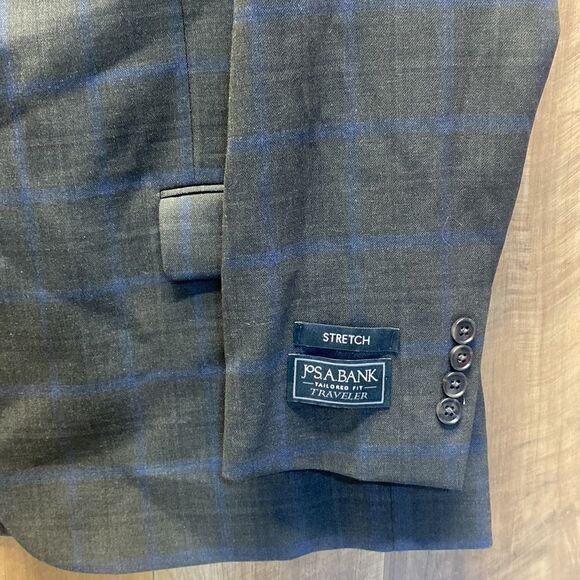 JOS A BANK - Traveler Jacket - Picture 3 of 7